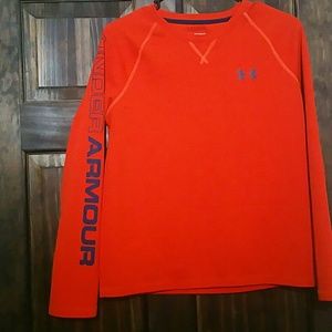 Boys long sleeve under armour shirt